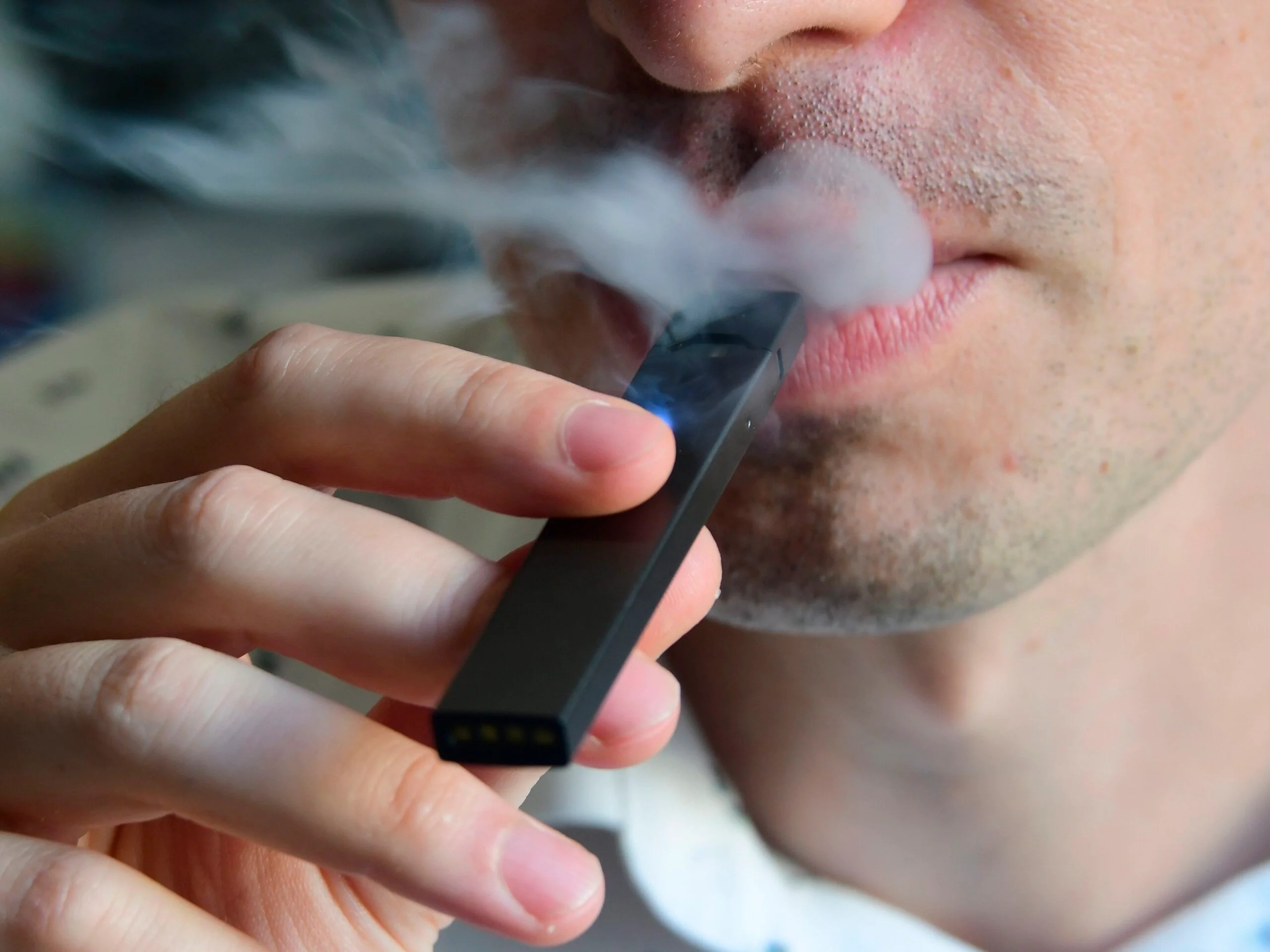 As teen ecigarette use climbs in Mass., nicotine addiction worsens