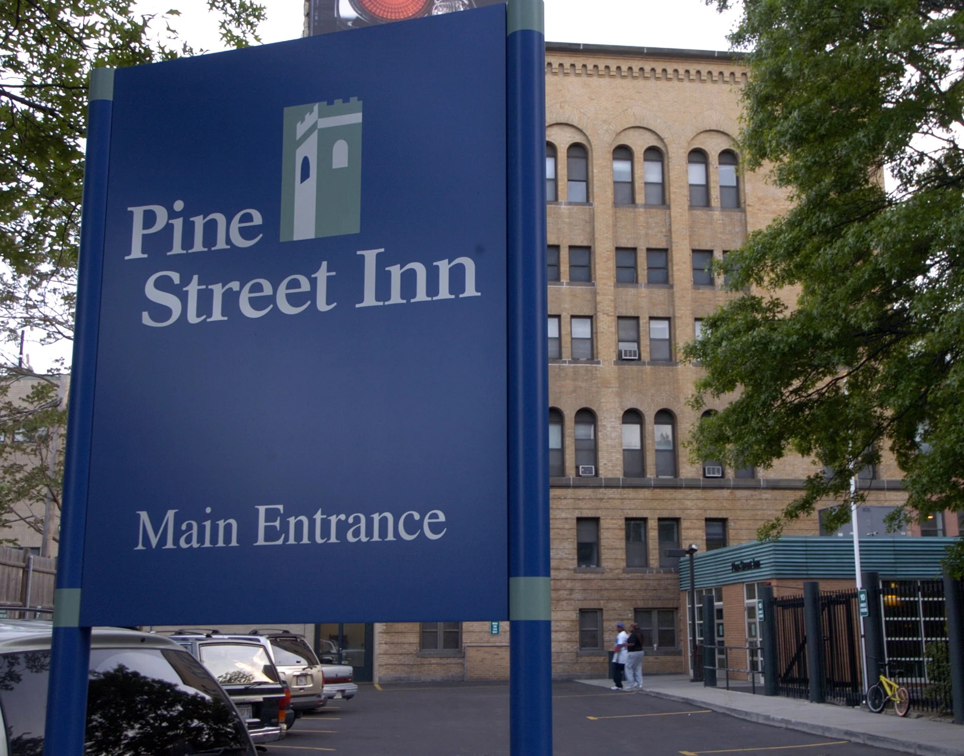Pine Street Inn leases former hotel to help social distancing during