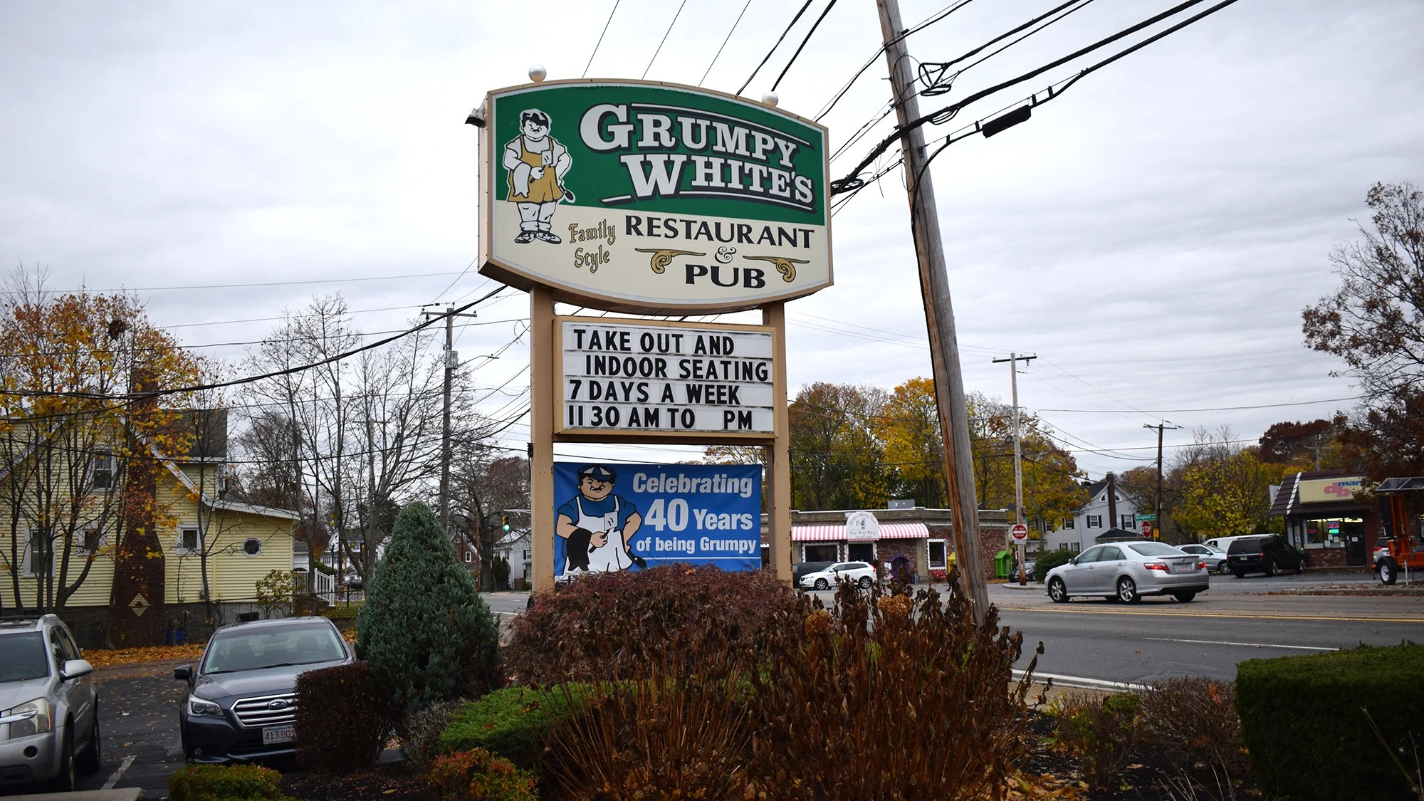 Quincy stalwart Grumpy White's will permanently close on Nov. 21