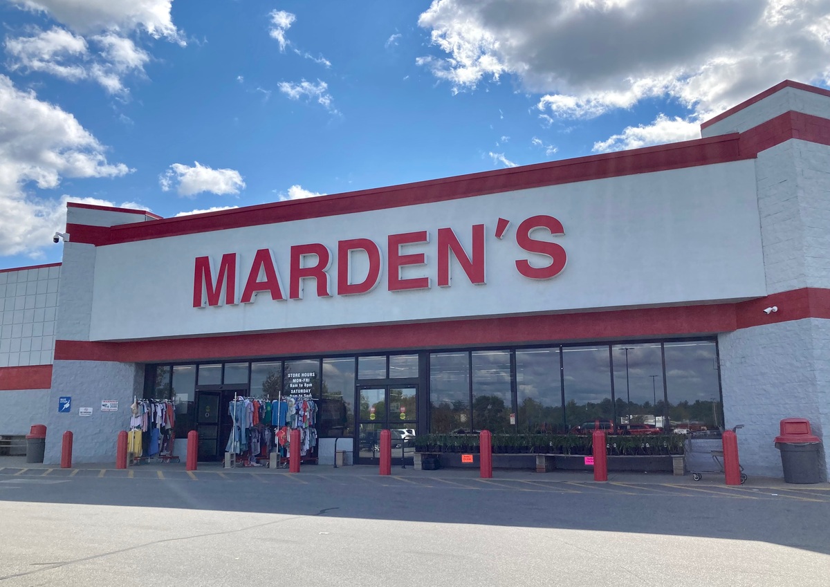 Marden's closes its 1st store after nearly 60 years of business