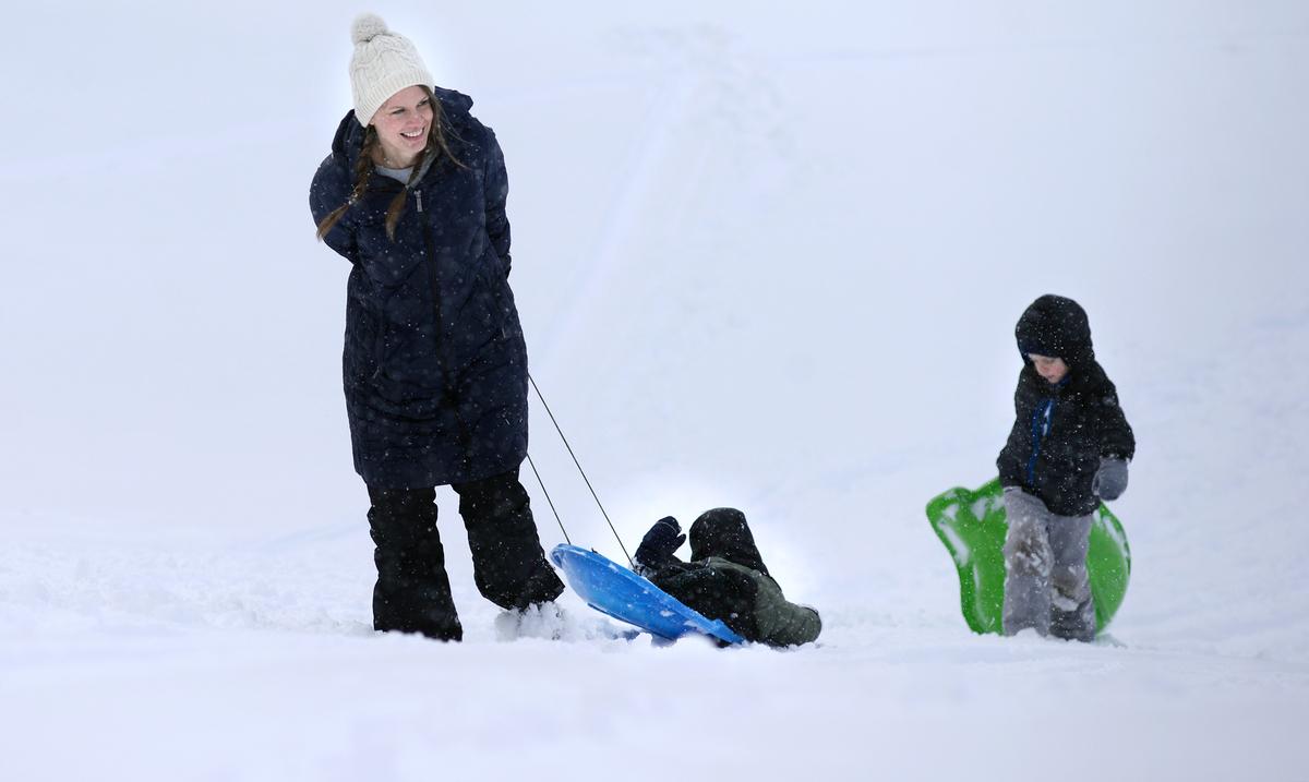 Indicted lawmaker / Snow shoveling deaths / Ferry naming tomfoolery