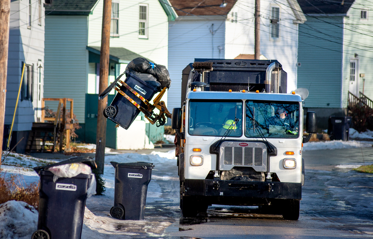 Bangor wants residents to stop neglecting trash bins in the snow