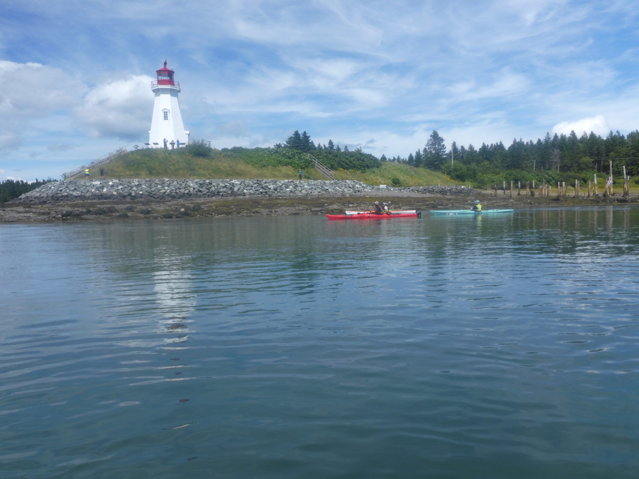 Good weather makes a scenic paddle around Campobello