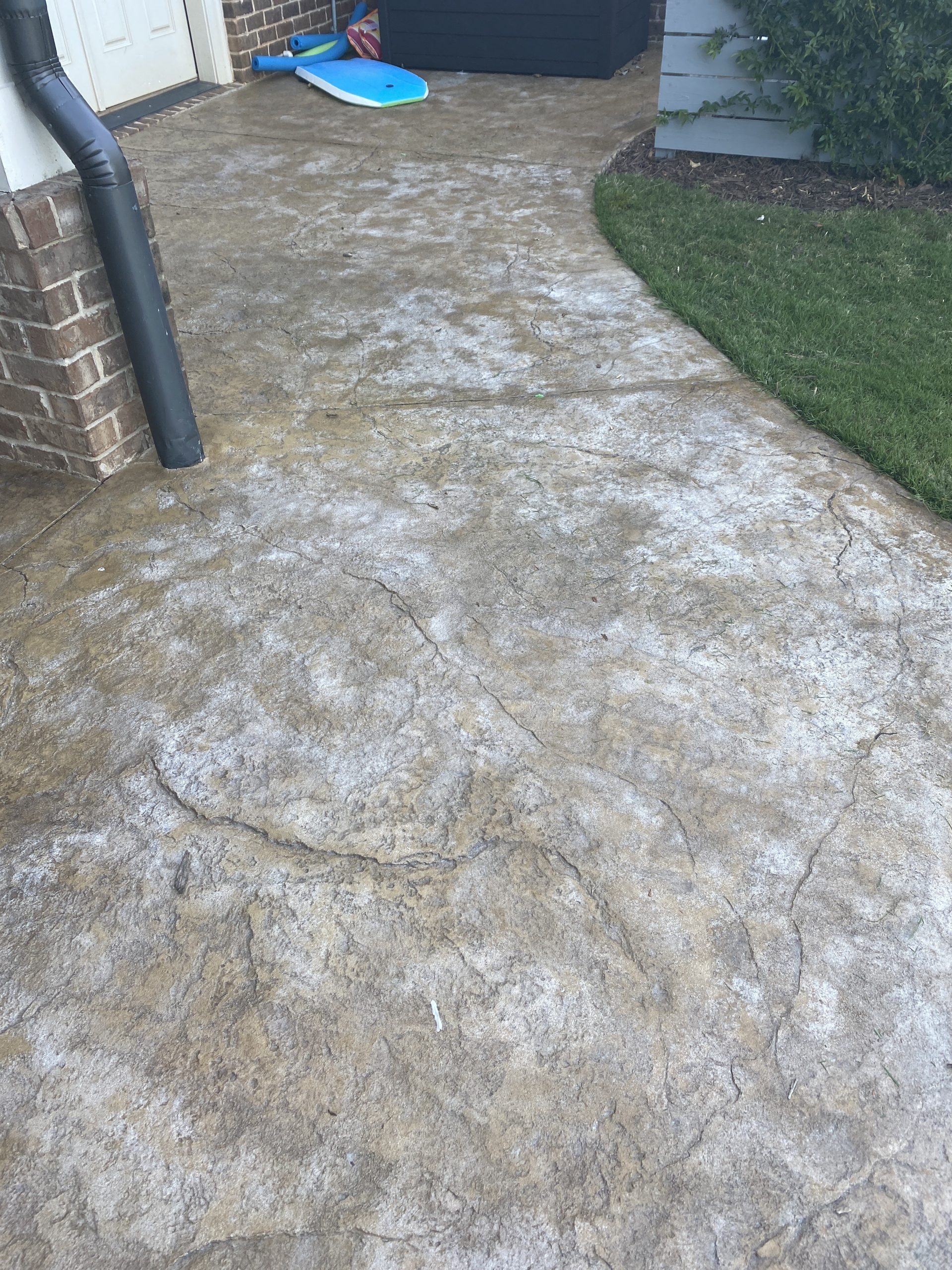 How To Strip a Stamped Concrete Sealer 2024 Concrete Sealing Ratings