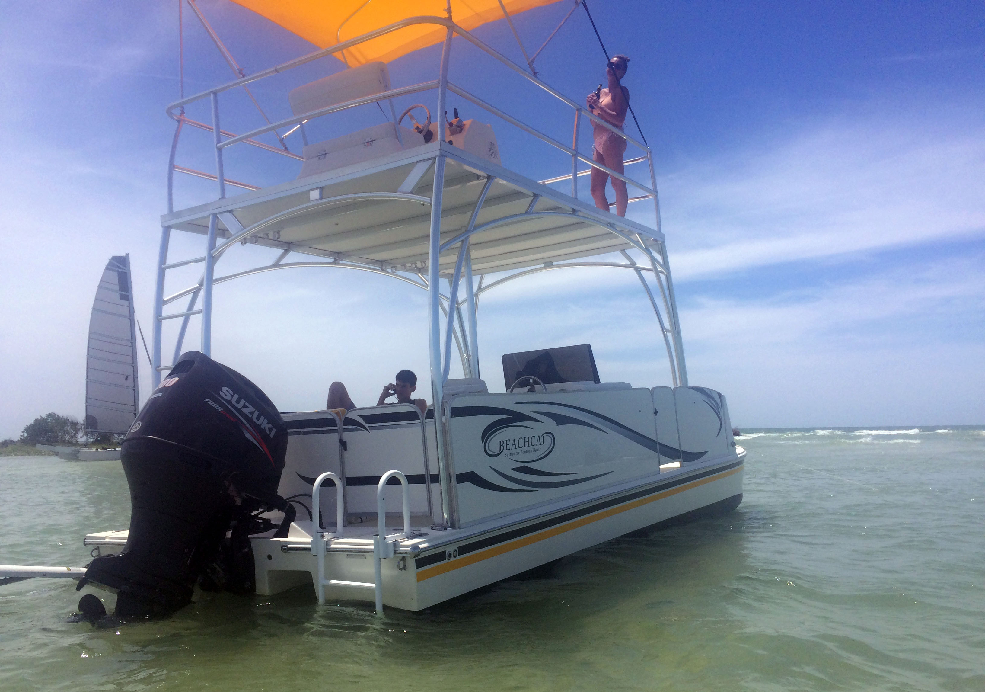 Features Beachcat Saltwater Pontoon Boats