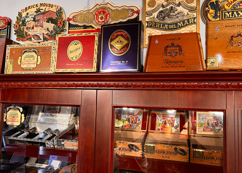 Beach Cigar Bar Best Cigar Lounge and Liquor Store in Fort Lauderdale