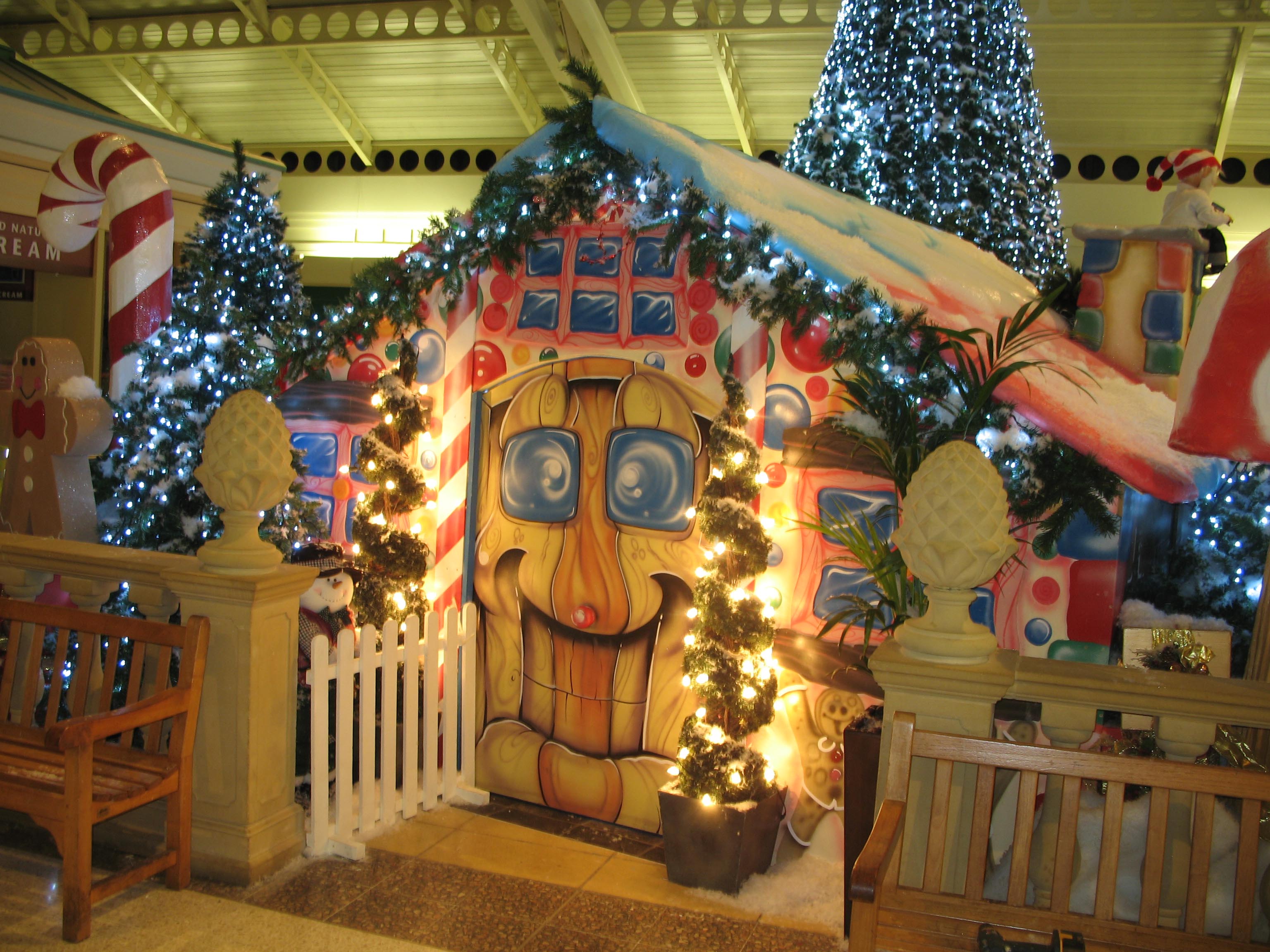 Christmas Grottos Beach Display Ltd Beach Display Ltd