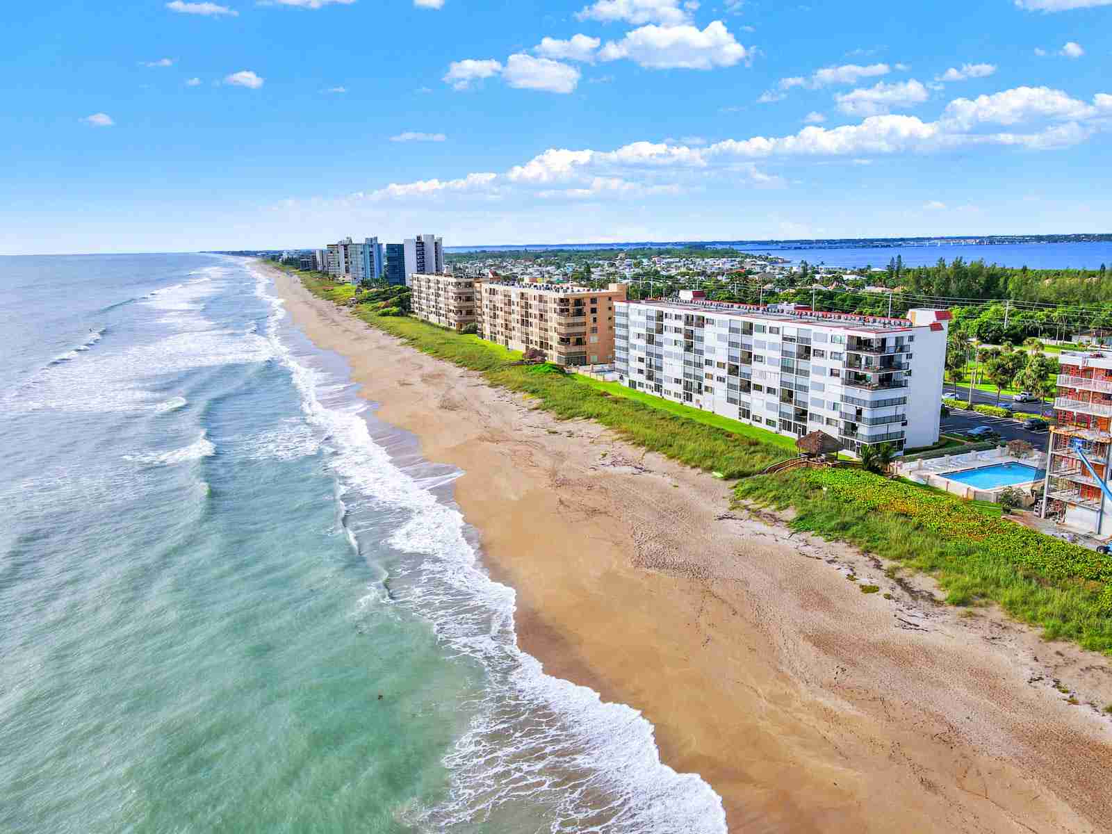 Atlantis B *517 Beach Front Mann Realty