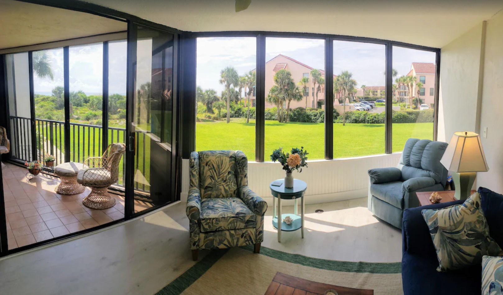 Captain’s Quarters Beach Retreat (2 Bedrooms, Sleeps 6, Community Pool