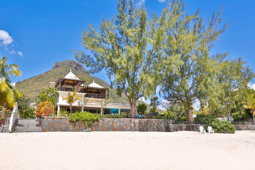 Villa Tamarin Black River Family Beach Villa to rent