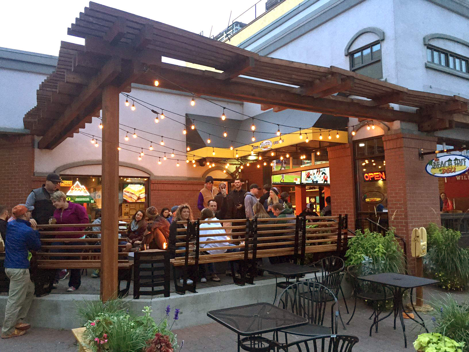 Bend The Beach Hut Deli