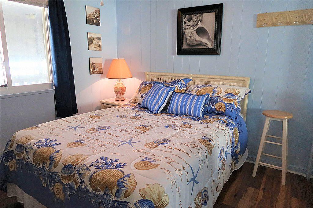 Ocean Isle Villas A4 Oceanfront 3 Bdrm. Condo Ocean Isle Beach