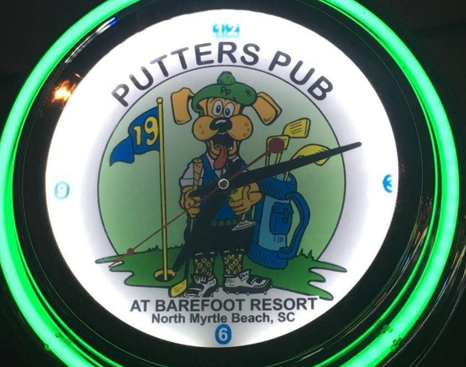 Dining Beach Scene Magazine