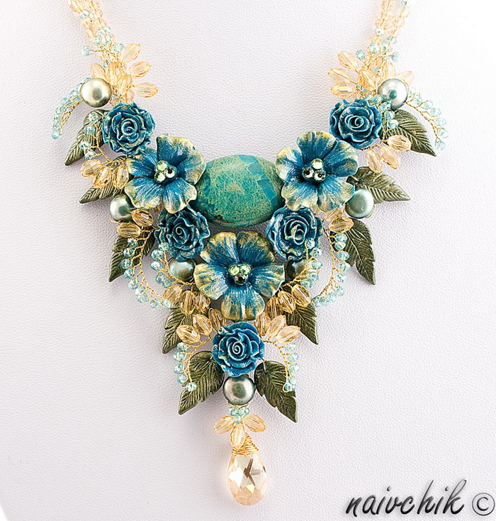 Beautiful flower jewelry by Alina Bondarenko Beads Magic