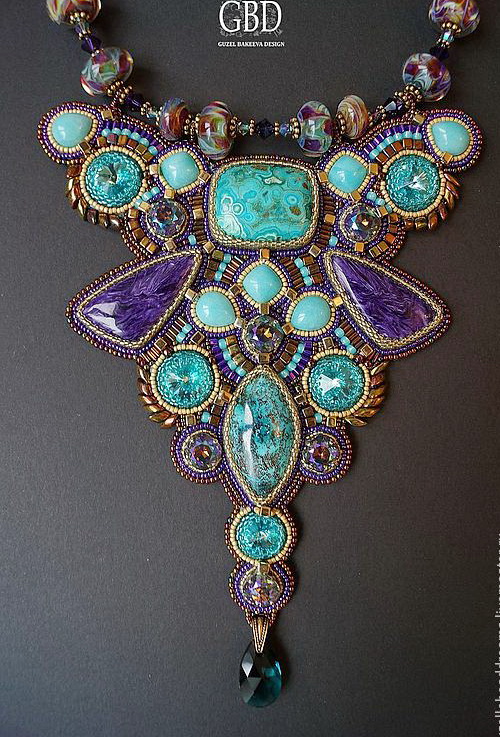 Amazing bead embroidered jewelry by Guzel Bakeeva Beads Magic