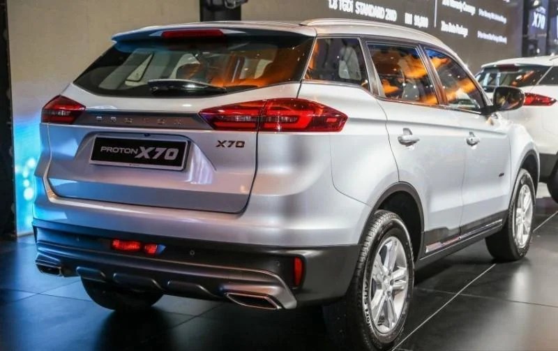 Proton launches New Crossover SUV X70 in Pakistan