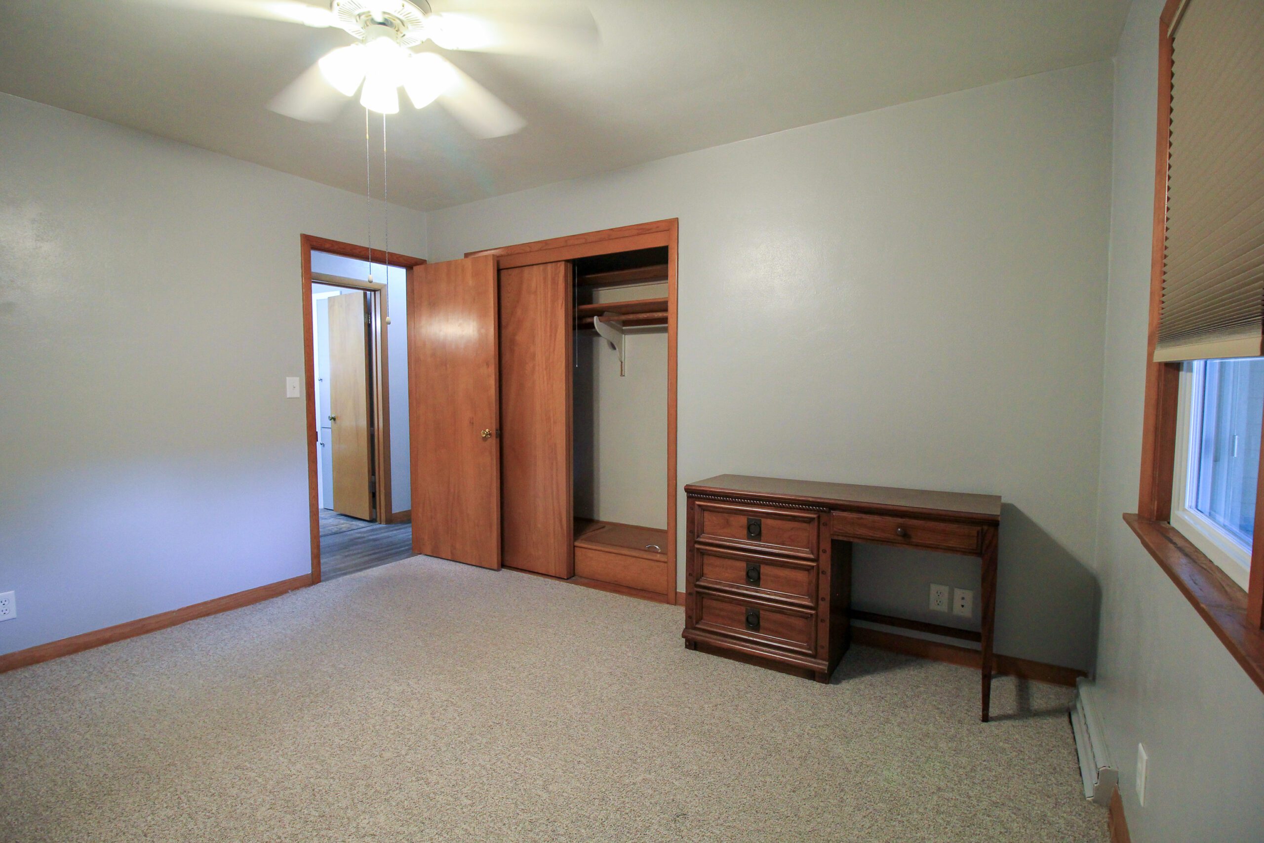 **SOLD** 300 NW 9th St. Pocahontas Beam Real Estate