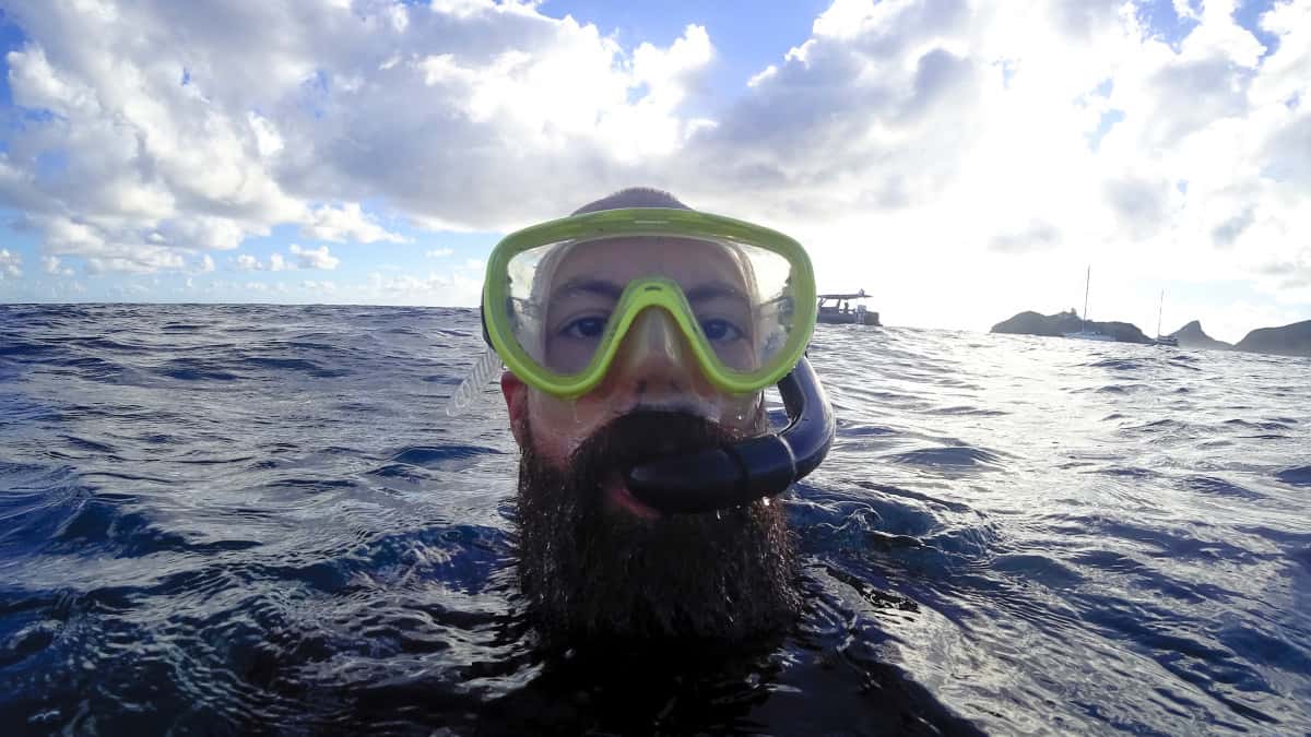 Can you snorkel with a beard? [Insider tips and tirck!]