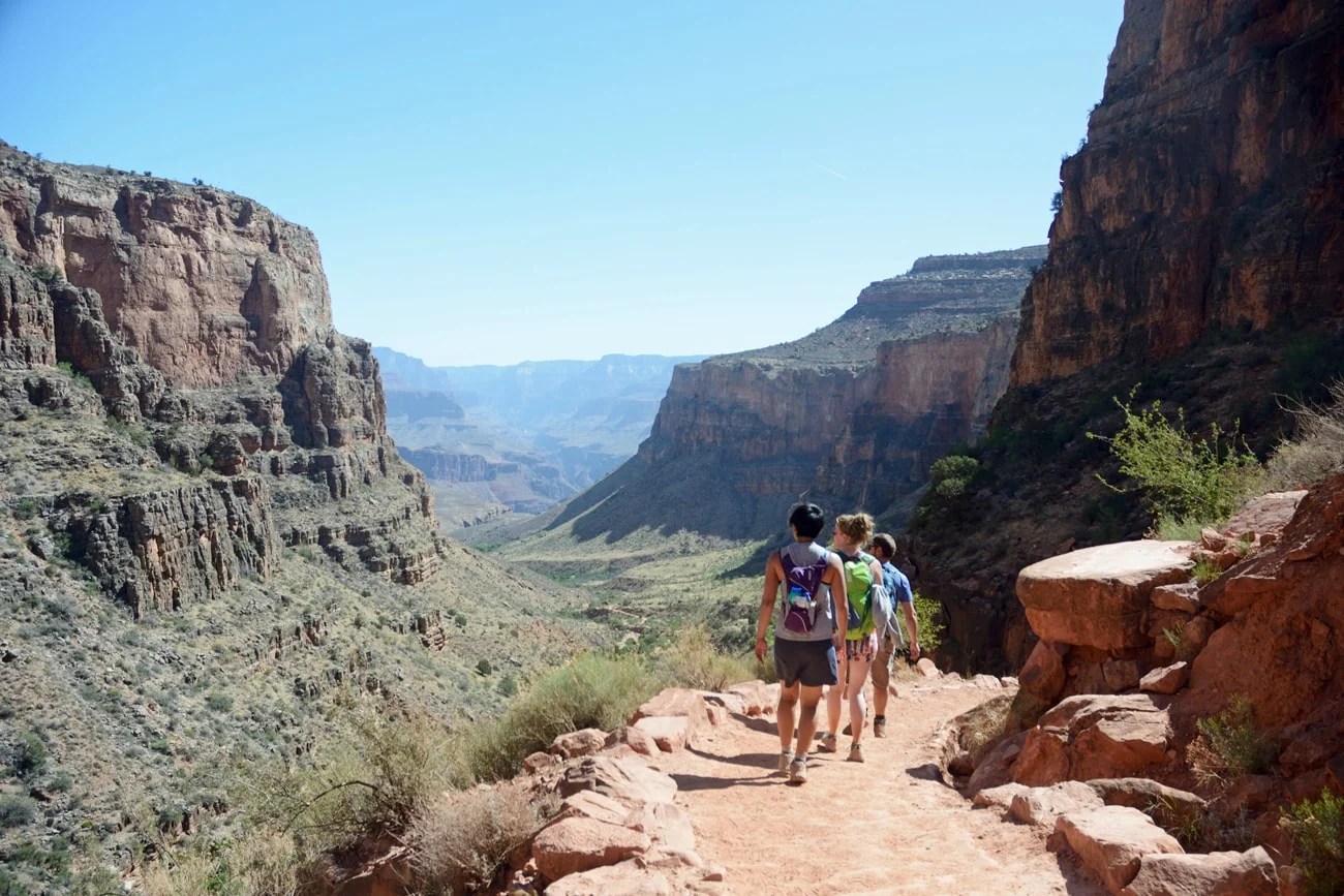 Dayhiking the Bright Angel Trail to Indian Garden in the Grand Canyon
