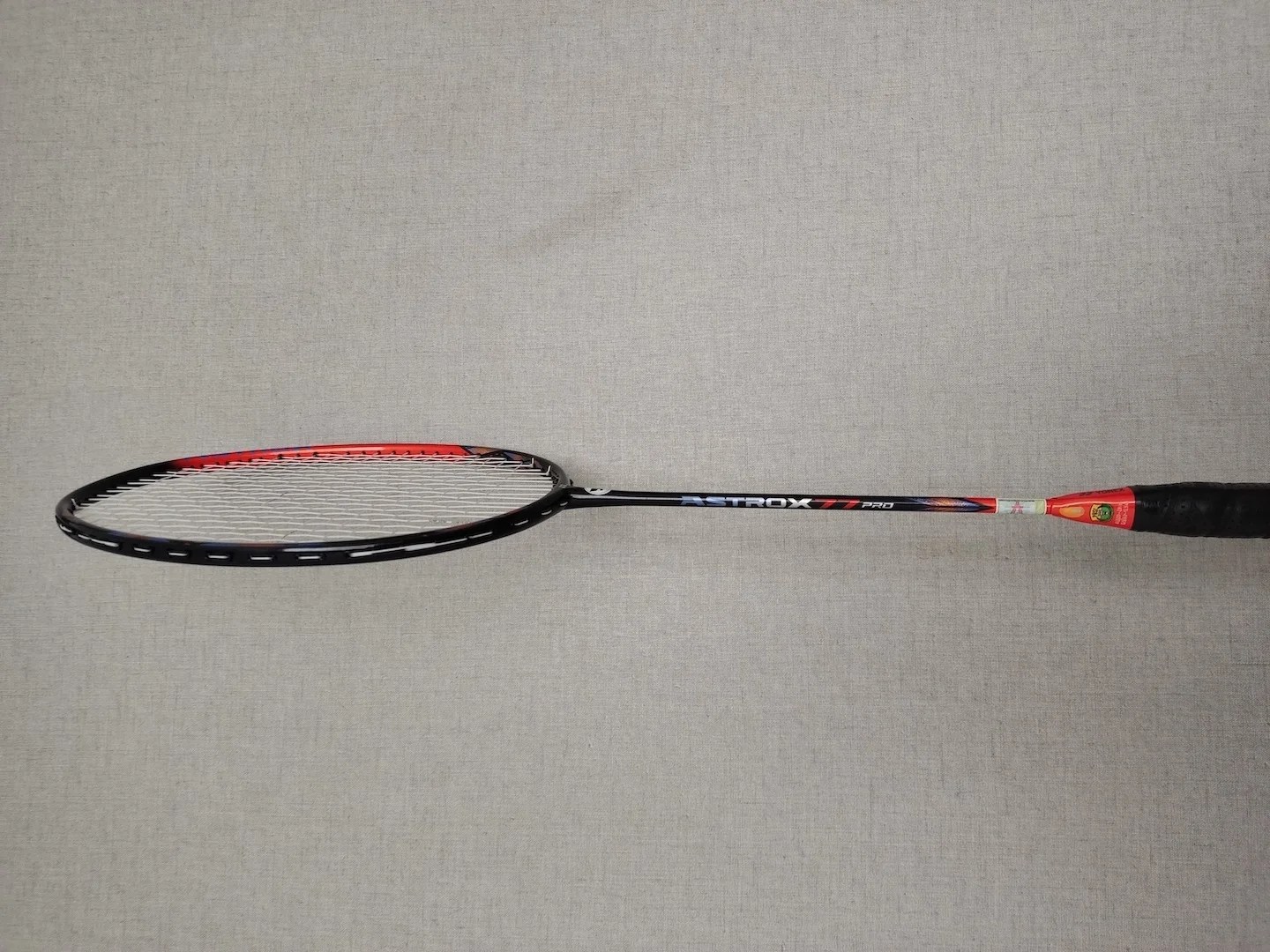 Yonex Astrox 77 Pro Beast Badminton