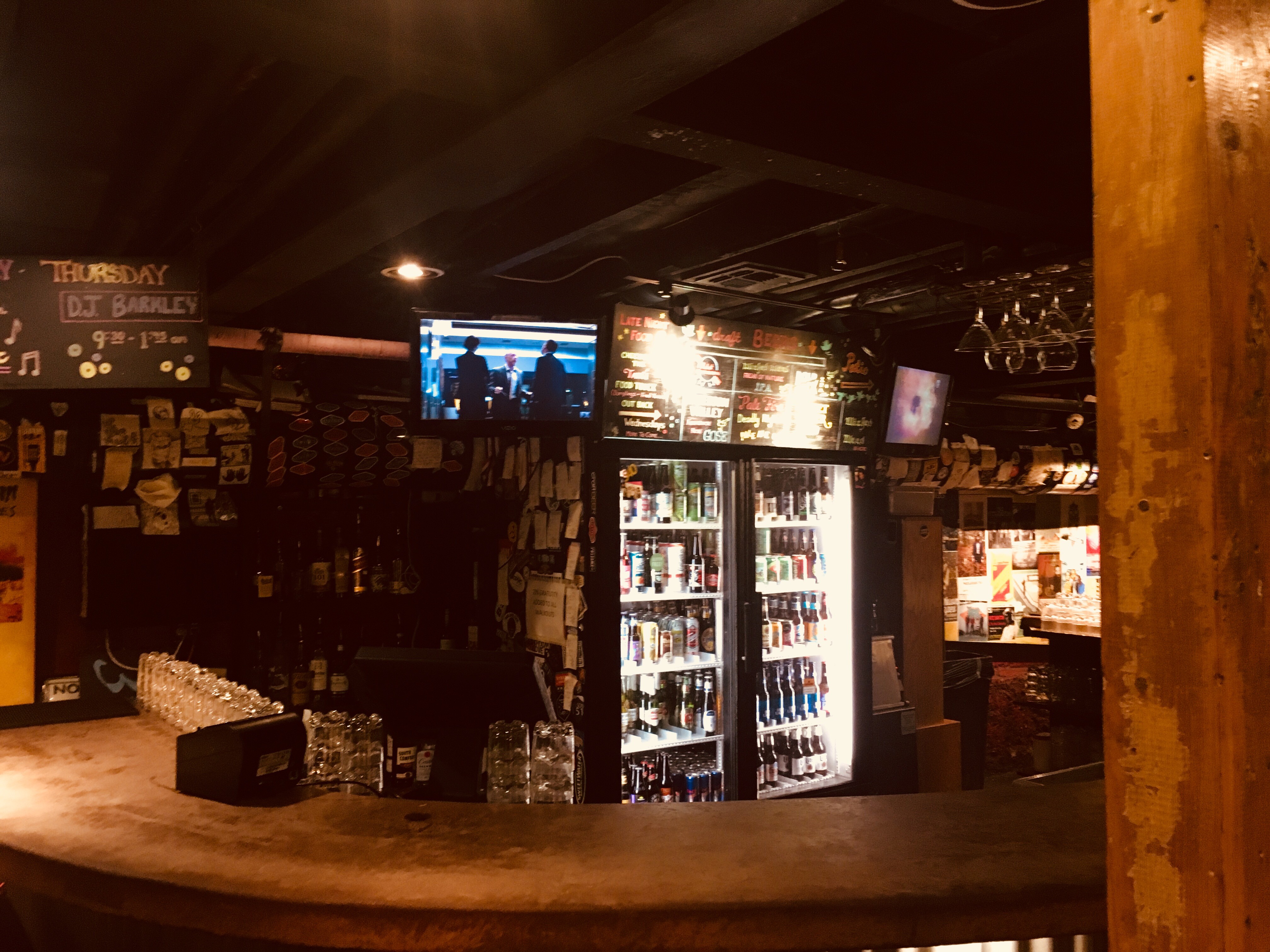 Clementine Cafe Beats & Eats