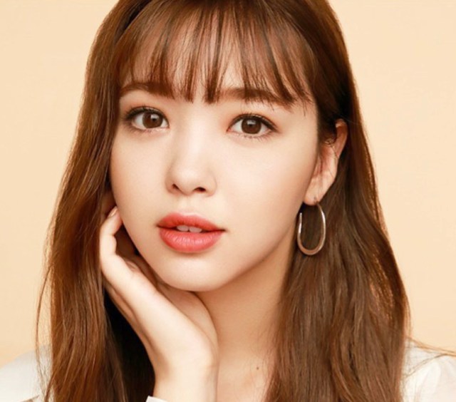 藤田ニコルさん愛用のヘアアイロン サラサラになるシャンプー トリートメント 綺麗とダイエット