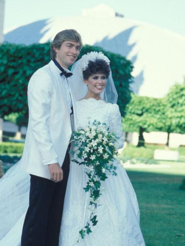 Marie Osmond Wore the Same Wedding Dress 29 Years Apart! See The