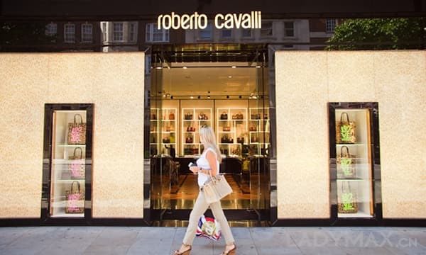 Philipp Plein E Blue Skye Insieme Per Comprare Il Gruppo Roberto Cavalli Dal Fondo Clessidra 360_x_600_jpg