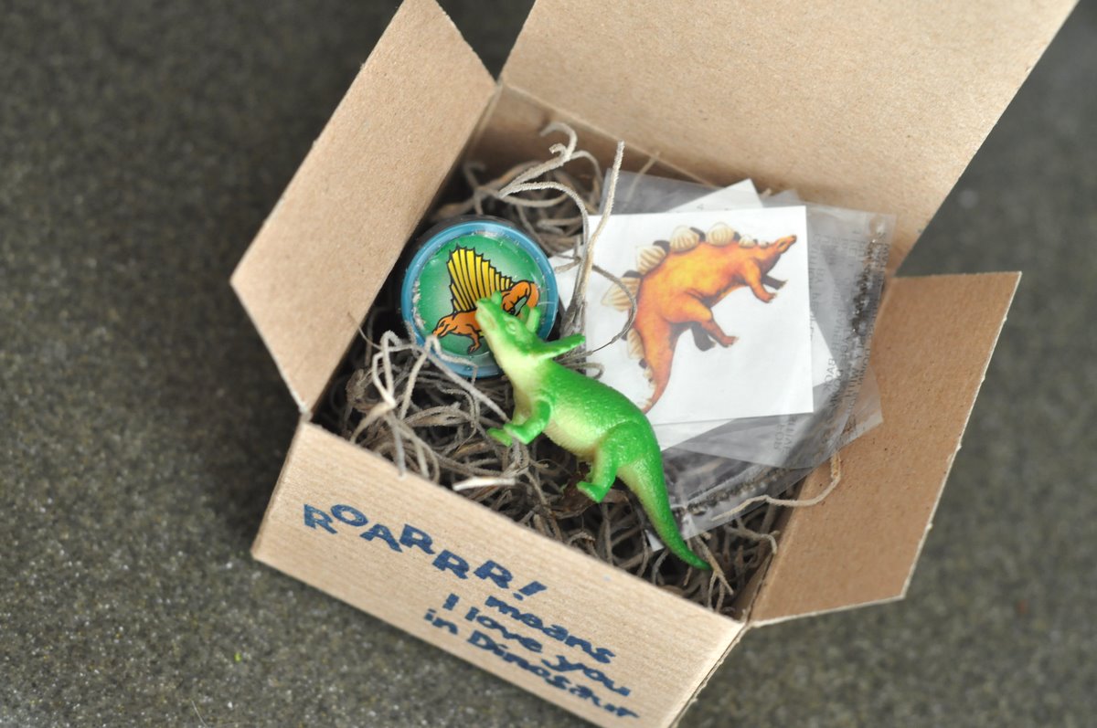 Dinosaur Party Favors bebehblog