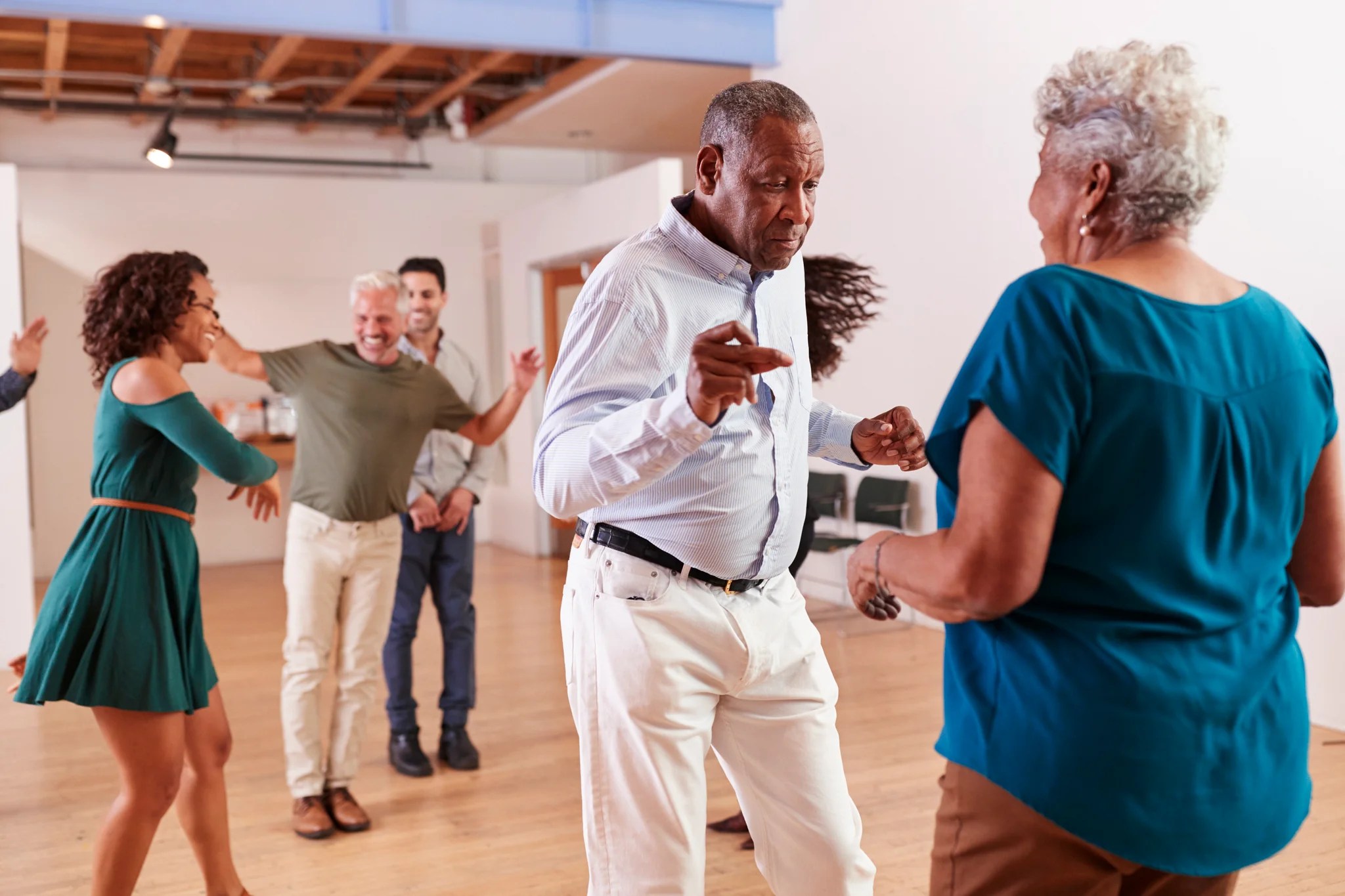 10 Benefits of Dance Exercise for Seniors + How to Start Because Market