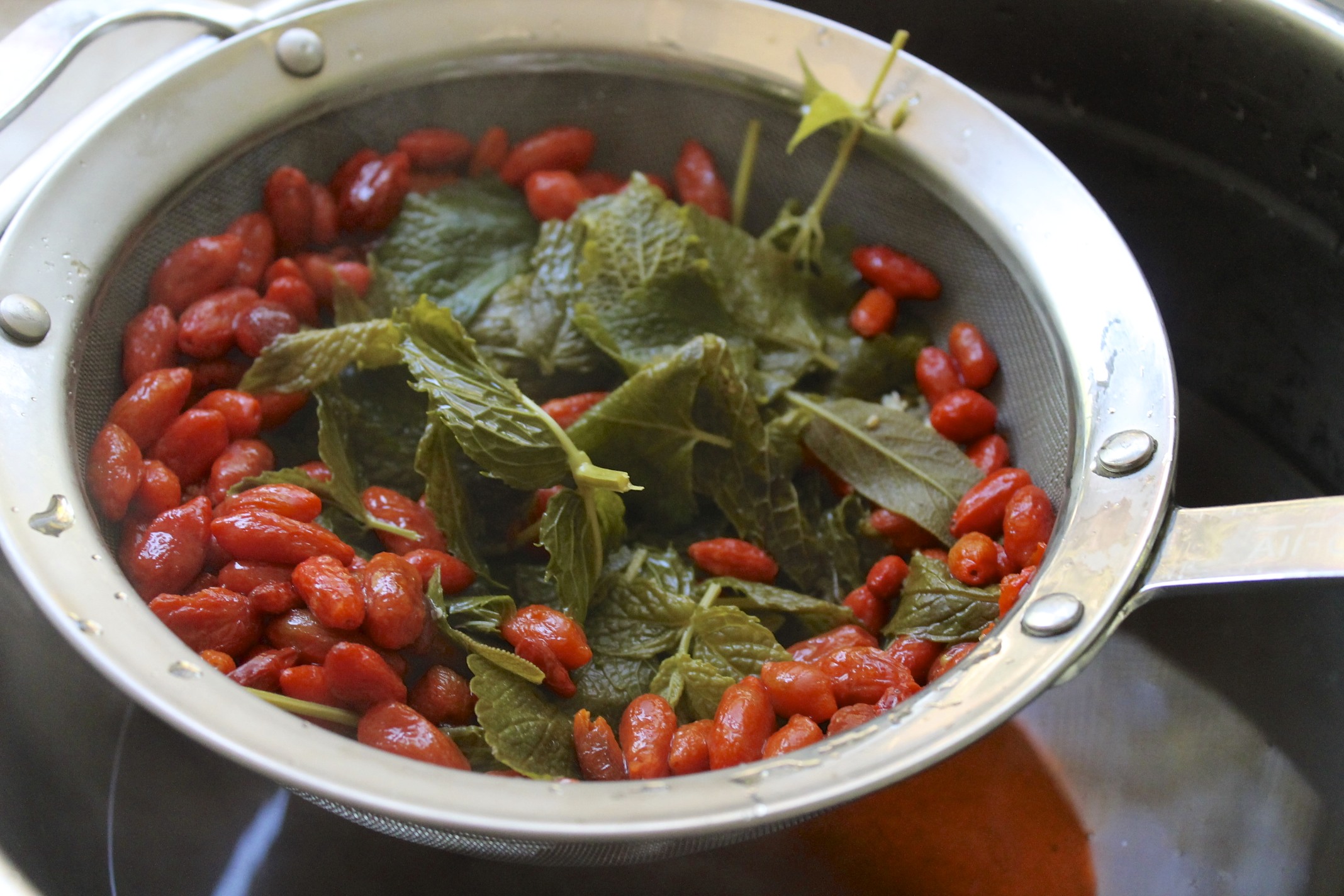 Cooling Summer Tea Becca Piastrelli