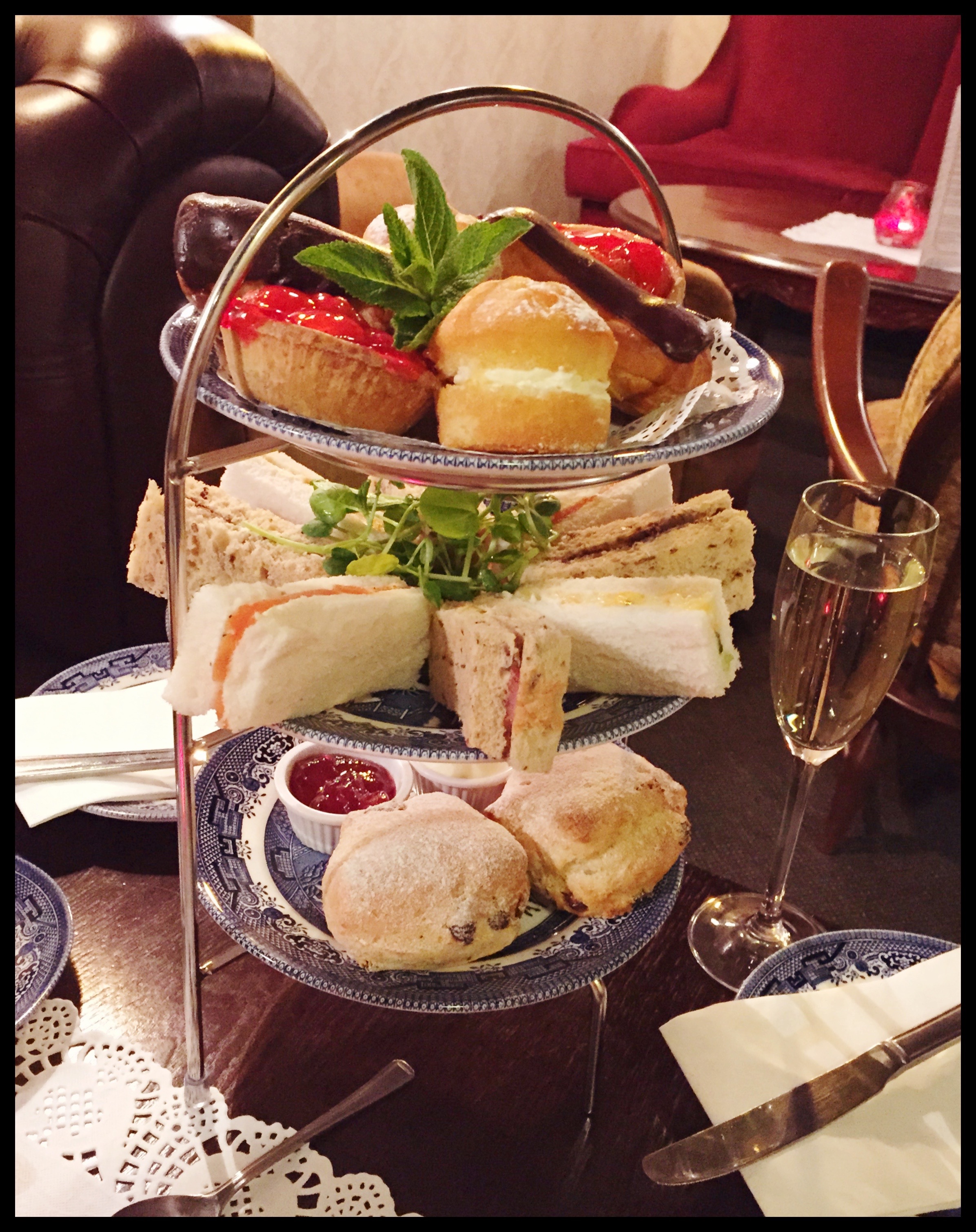 Afternoon Tea at Annies Becci's blog