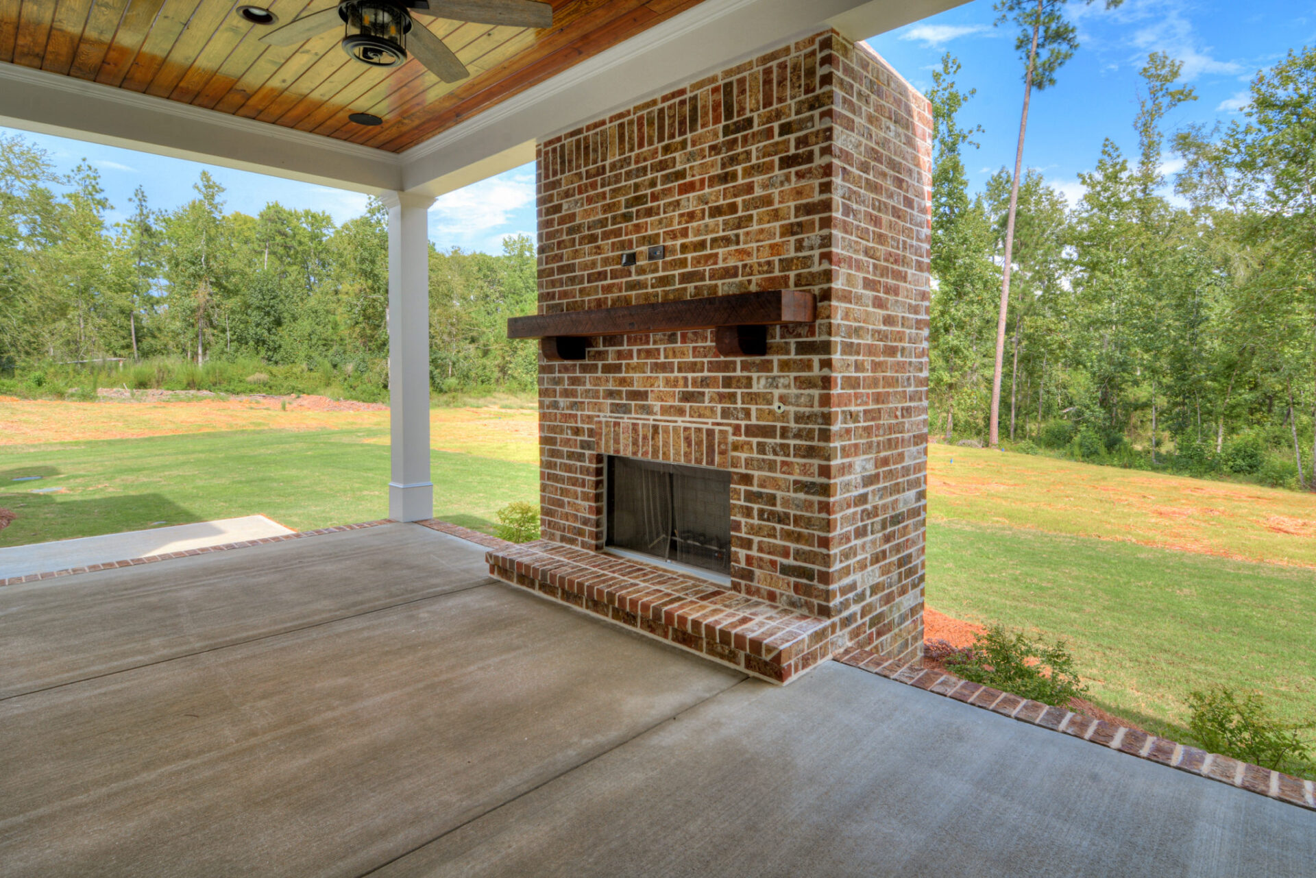 2415 Pine Ridge Drive B.E.C. Custom Homes