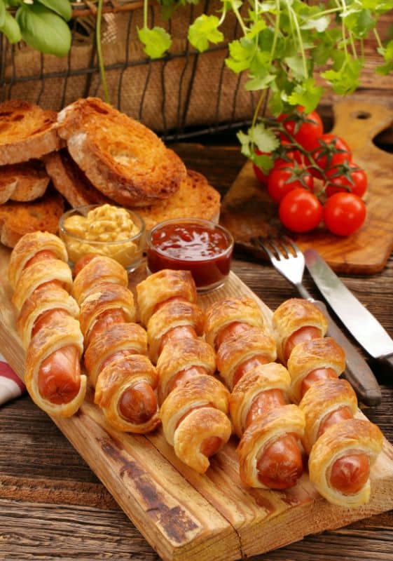 Crescent Dogs Be Centsational