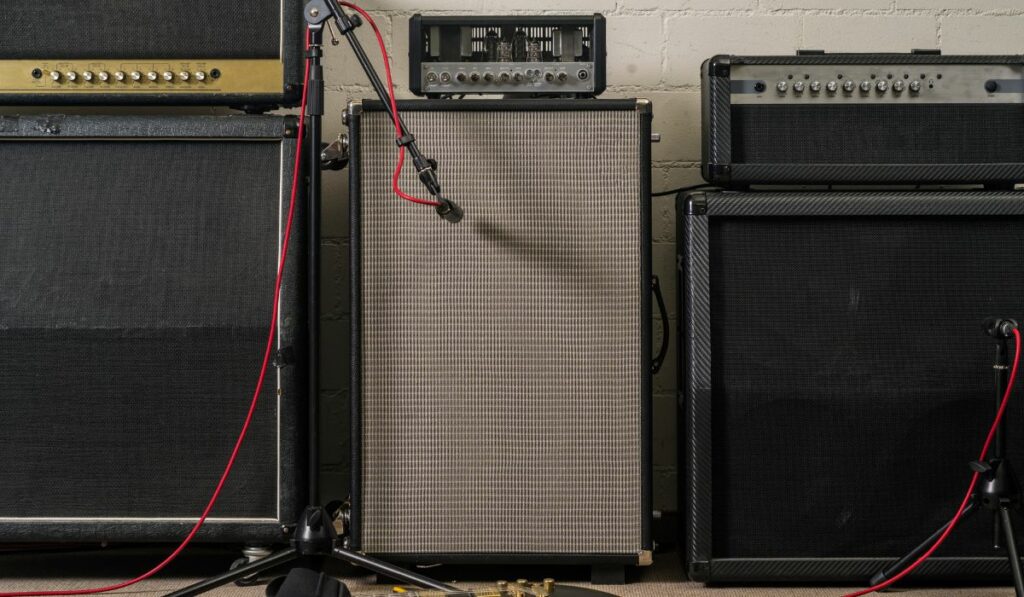 How Does A Guitar Amp Work EXPLAINED!! Singers