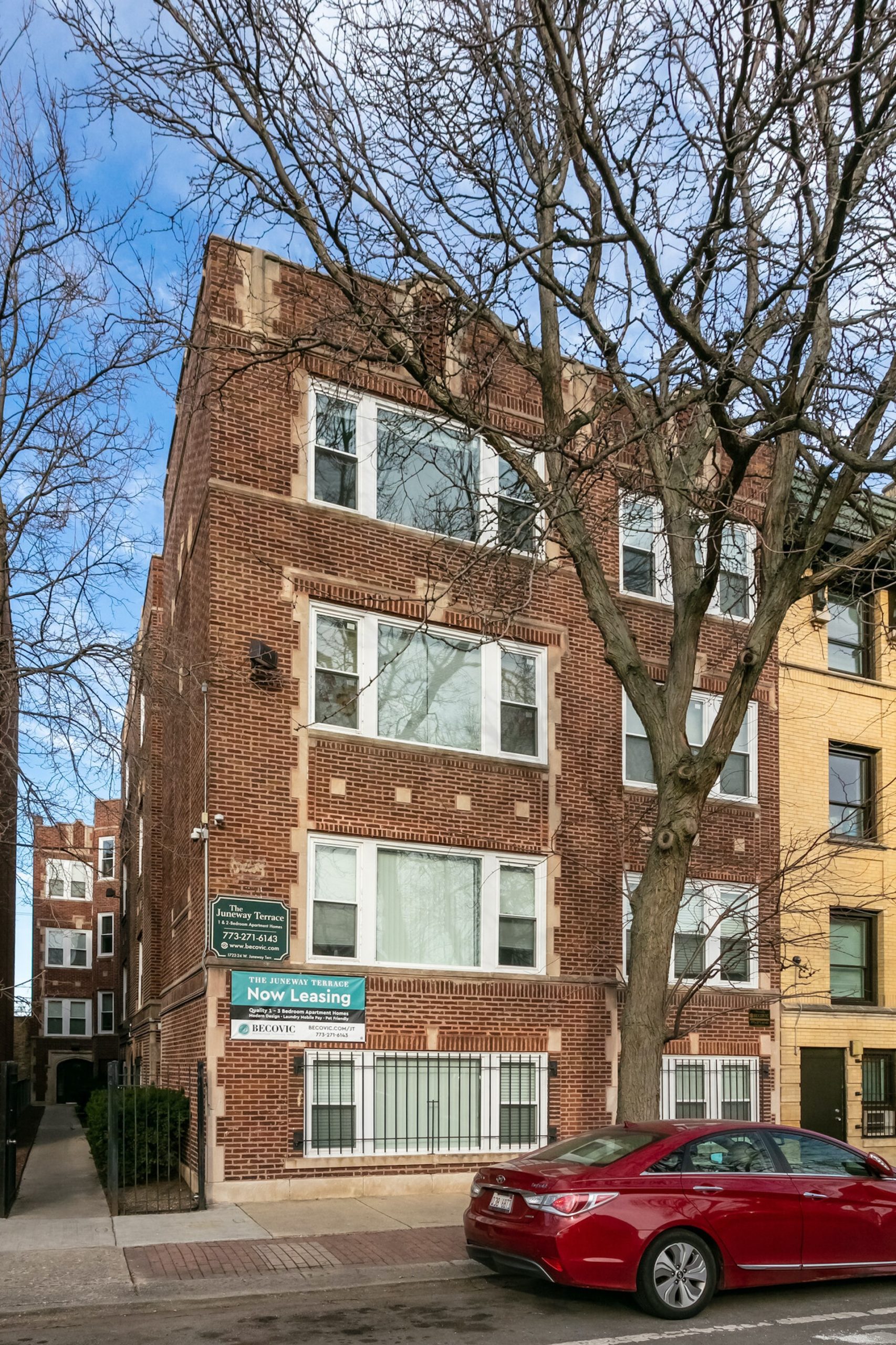 The Juneway Terrace West Becovic Chicago North Side Apartments