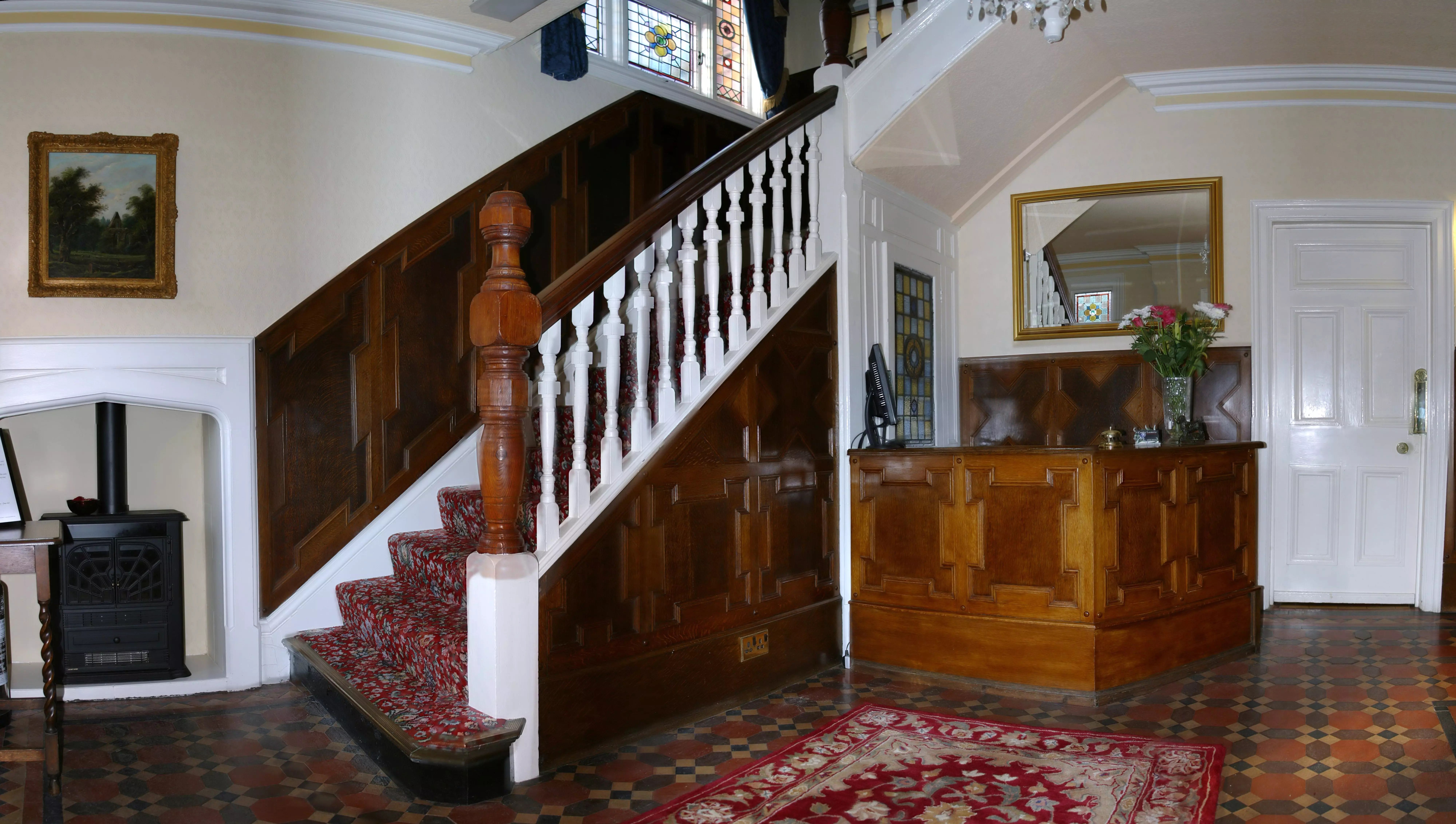 Castle Laurels Guest House Bed and Breakfast in Kenilworth
