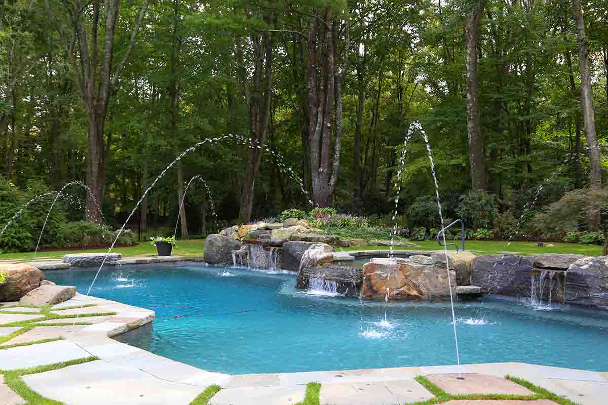 Bedford Poolscapes Design, Construction & Maintenance