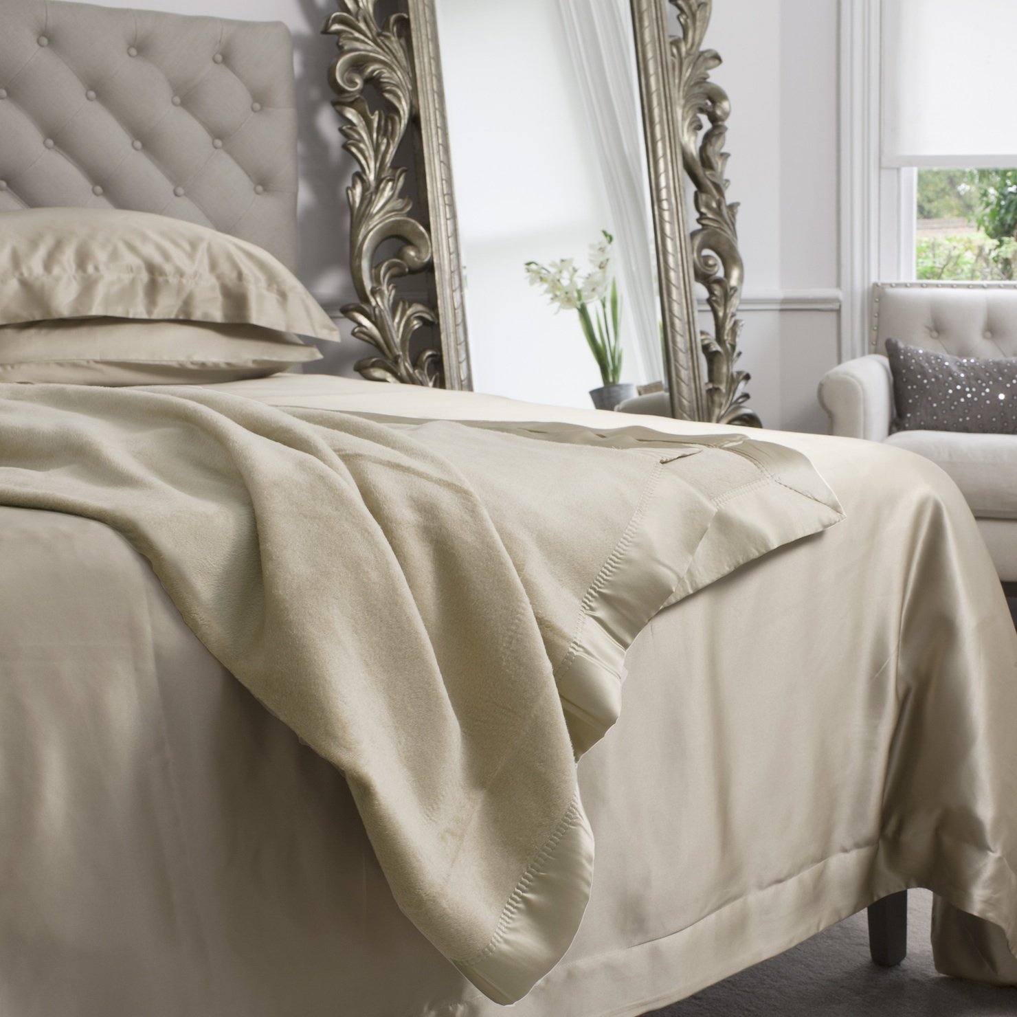 Silk Blankets Beds of Feathers