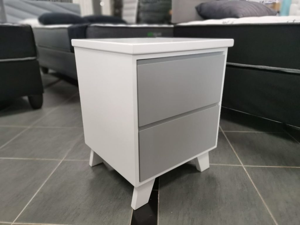 Pedestals Bed Square