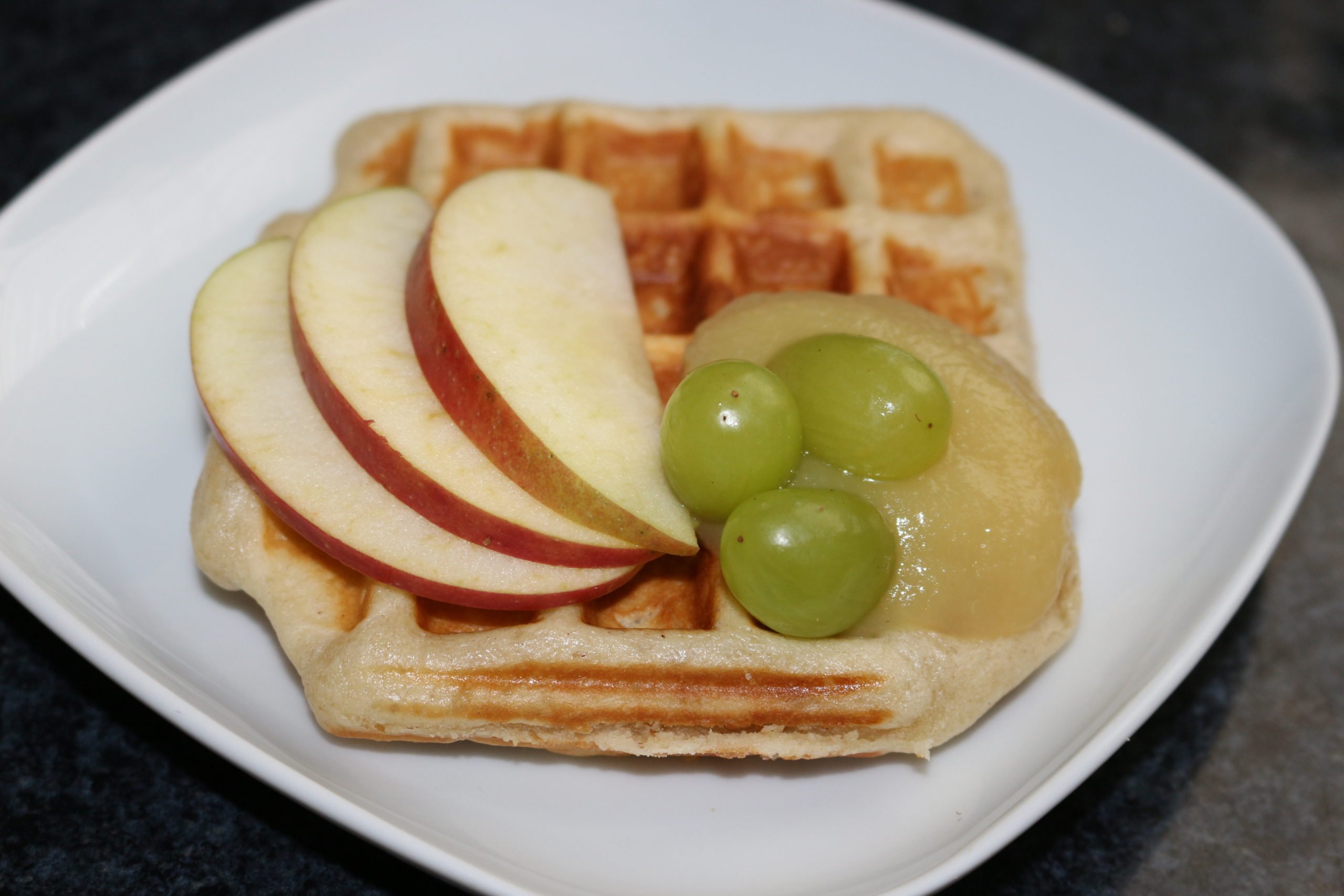 vegane Waffeln mit Hefe Be(e) Veggie Frühstück