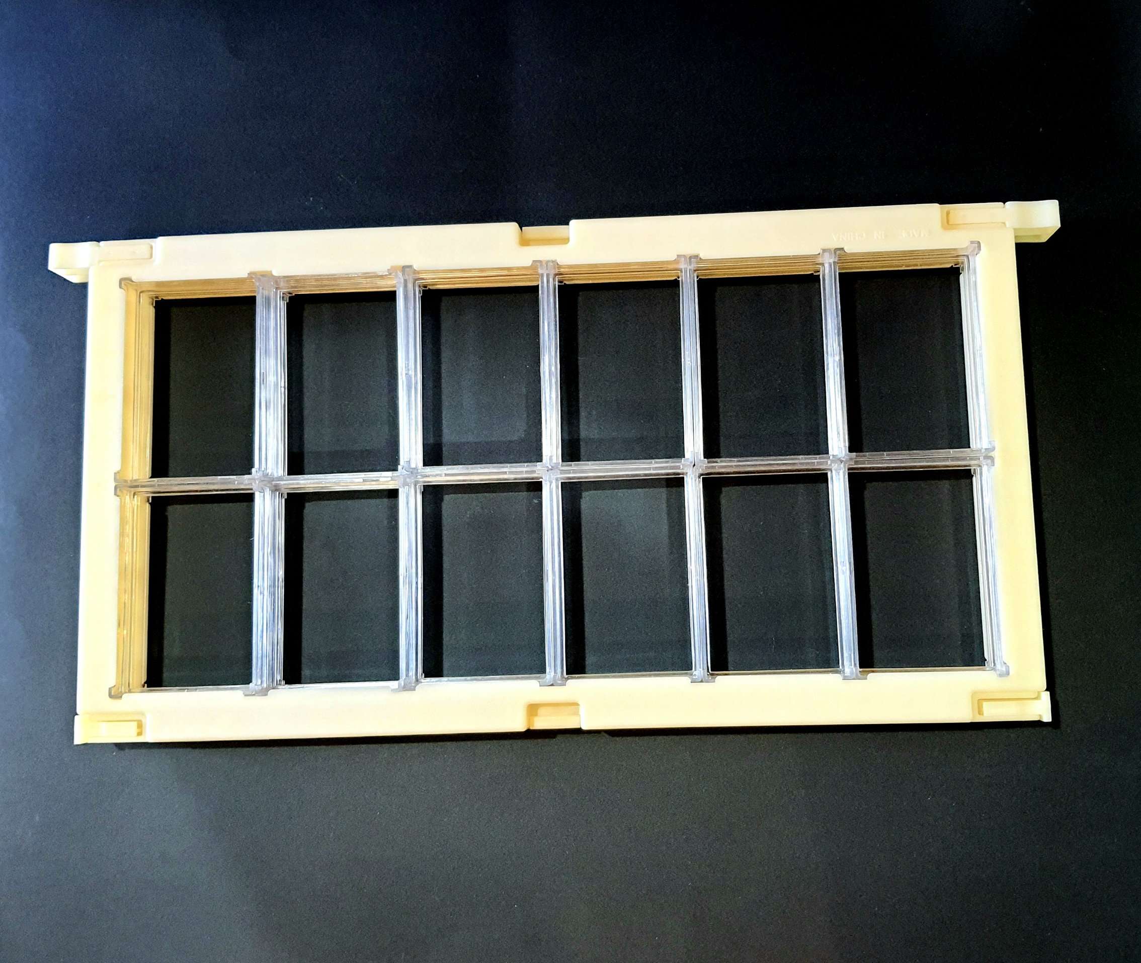 Plastic Kit (5 Frames with Cassettes) Bee Australian Pty