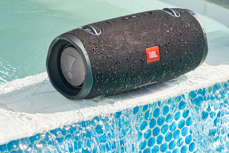 Fully Waterproof JBL Xtreme 2 Bluetooth Speakers Launched in India for Rs 21,999 Beebom
