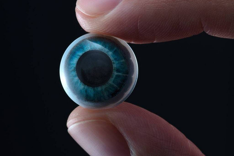 Mojo Vision Showsoff its New AR Contact Lens Beebom