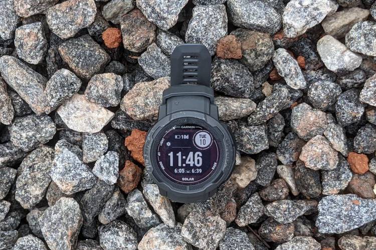 Garmin Instinct 2 Solar Review Unlimited Battery Life? Beebom