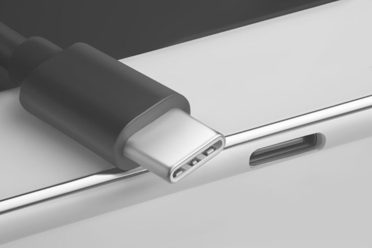 India Makes USB-C Mandatory for Phones by 2025 | Beebom