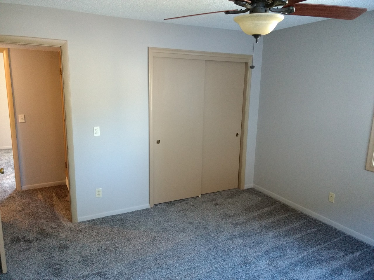 Dundee Place Apartments Beehive Omaha