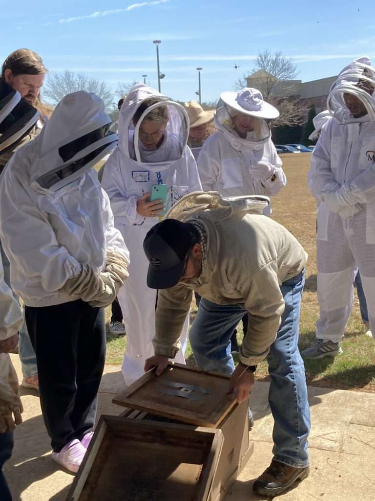 Should You Join a Bee Club? Buzz Beekeeping Supplies