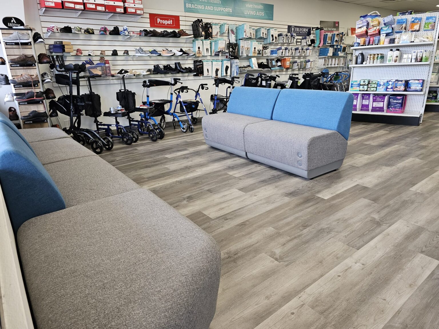 Centennial Medicaid Supply Store, Wheelchair, Rollator, Walker