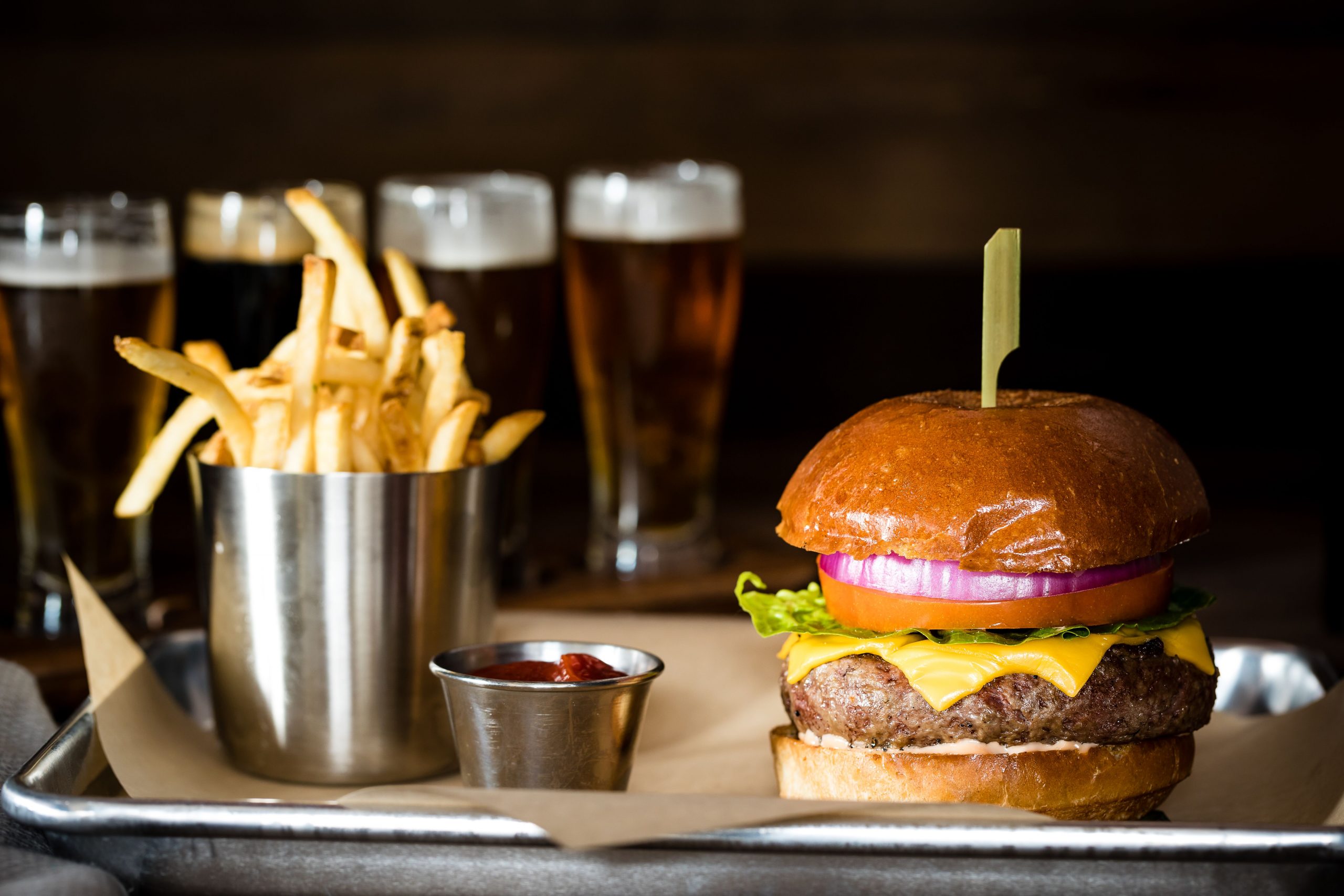 7 Mile Kitchen And Carlsbad’s Rouleur Brewing Teams up to Create IPA